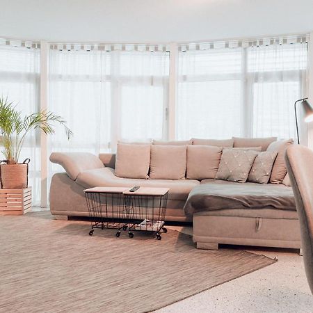 Central Apartment - Culture & Nightlife In One Visp Bagian luar foto