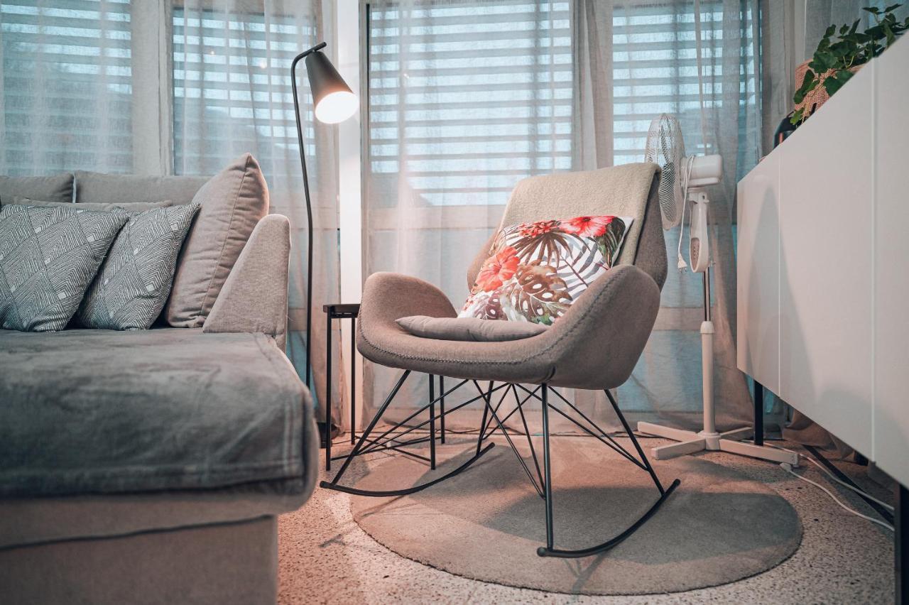 Central Apartment - Culture & Nightlife In One Visp Bagian luar foto
