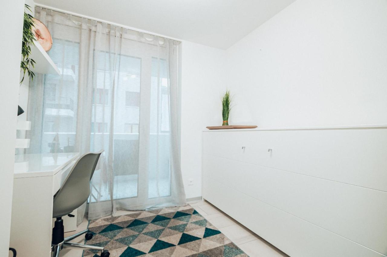 Central Apartment - Culture & Nightlife In One Visp Bagian luar foto